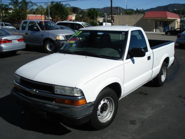 2003 Used Chevrolet S10 Pickup Color White For Sale In